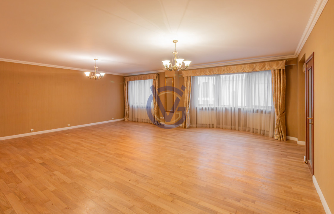 Vezi Parcul Kiseleff! Apartament spectaculos, 4 camere, 175mp