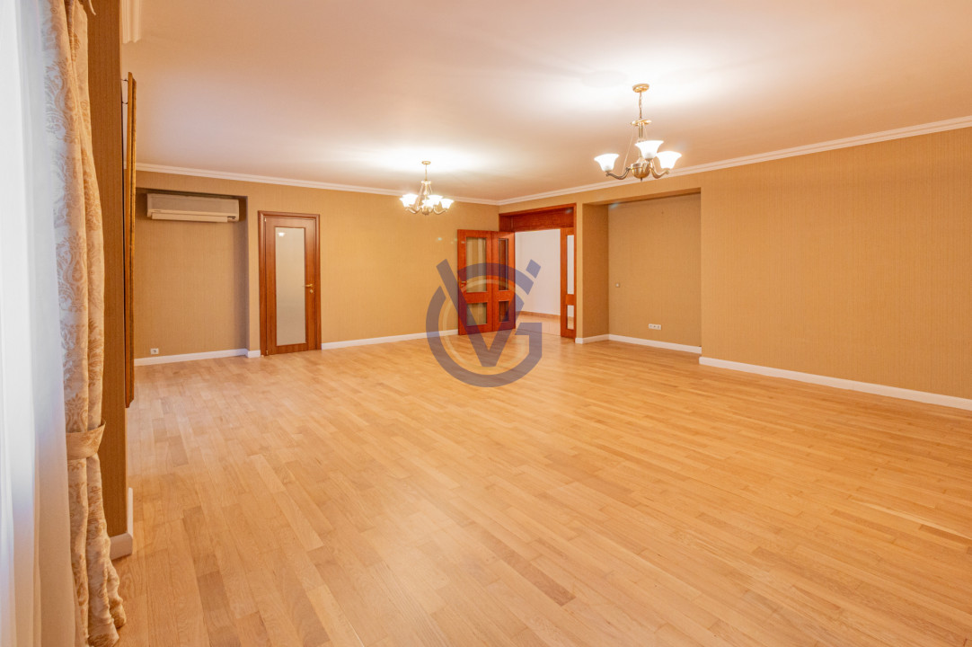 Vezi Parcul Kiseleff! Apartament spectaculos, 4 camere, 175mp