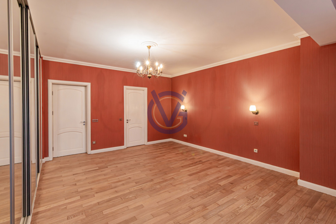 Vezi Parcul Kiseleff! Apartament spectaculos, 4 camere, 175mp