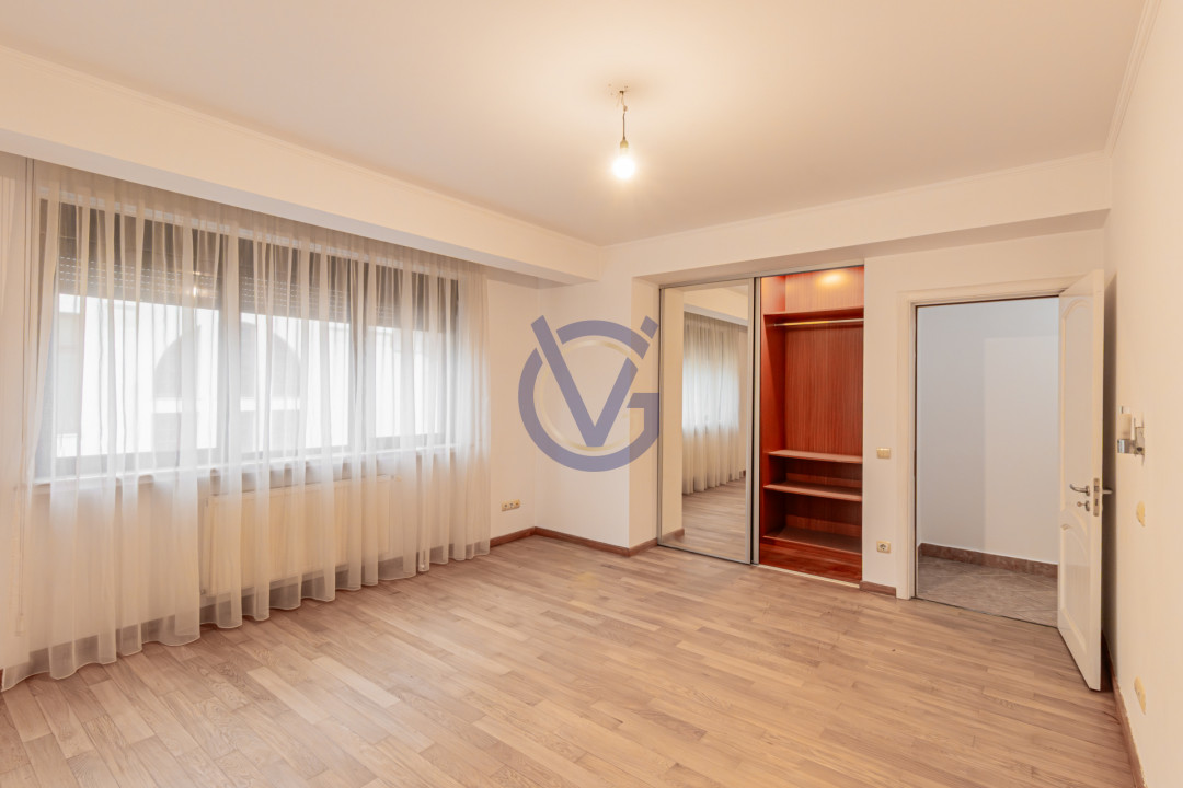 Vezi Parcul Kiseleff! Apartament spectaculos, 4 camere, 175mp