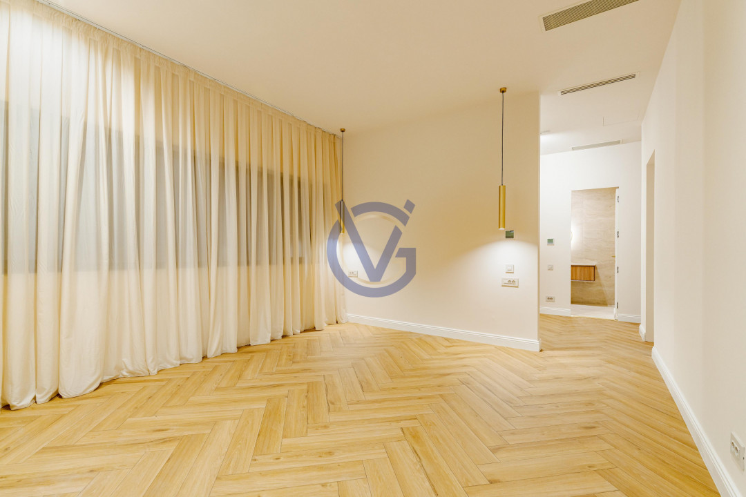 Ce priveliste! Deasupra tuturor - Penthouse Spectaculos cu Terase 210mp!