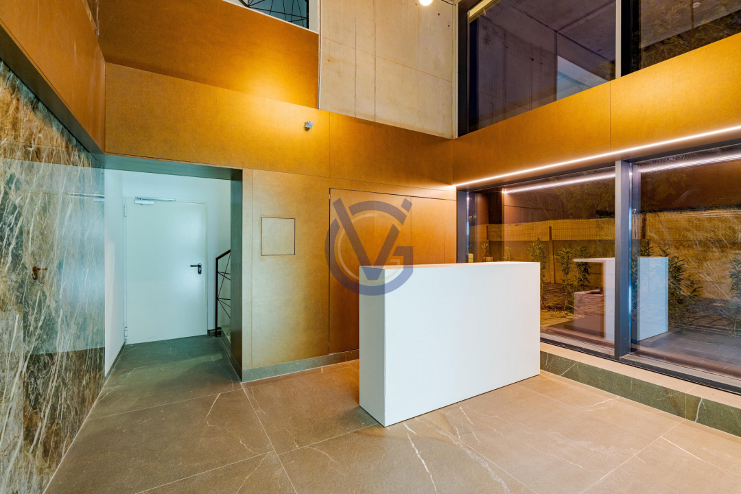 Ce priveliste! Deasupra tuturor - Penthouse Spectaculos cu Terase 210mp!