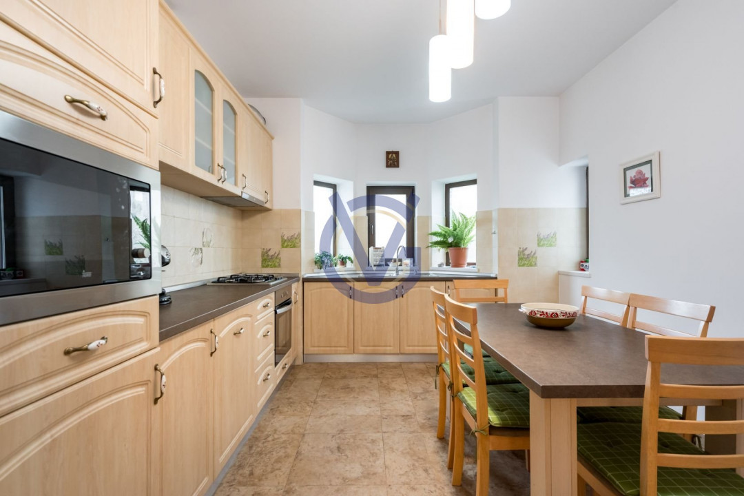 Povestea incepe Acasa: Vila 4-5 dormitoare si Teren de 1037 mp in Corbeanca.