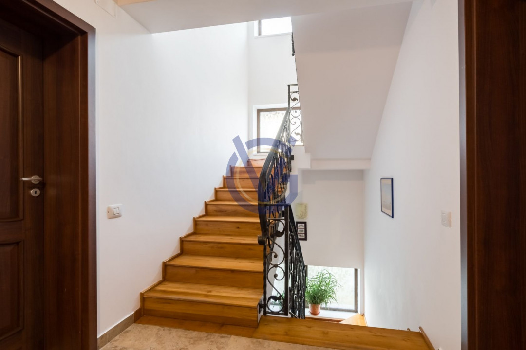 Povestea incepe Acasa: Vila 4-5 dormitoare si Teren de 1037 mp in Corbeanca.