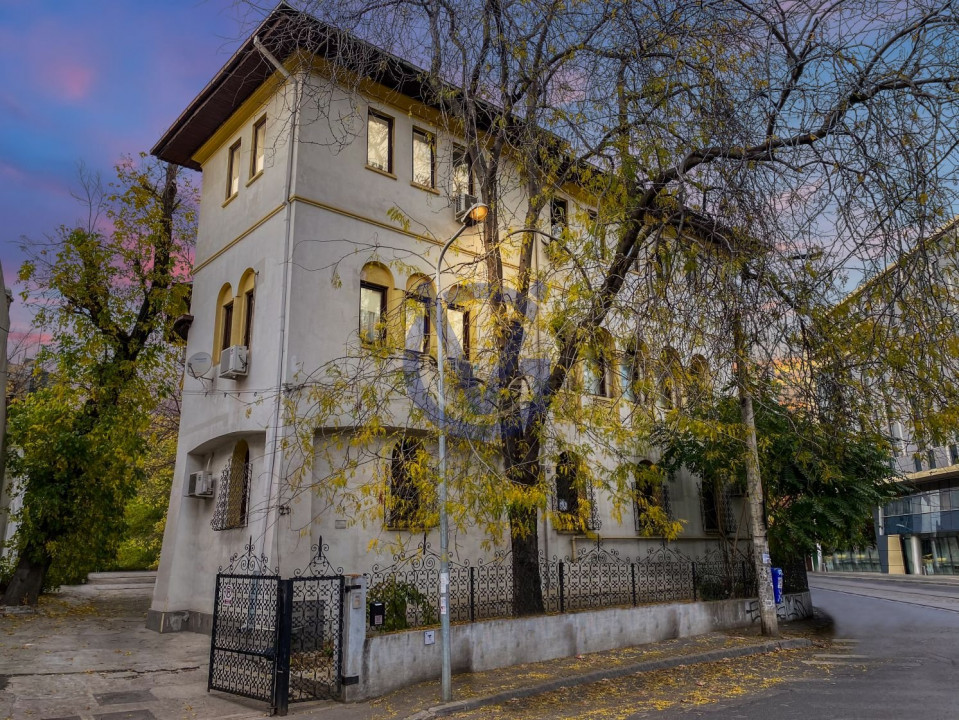 Ocazie unica pentru Investitie: Cladire pentru Birouri-Clinica la Universitate.