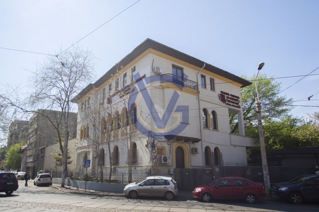 Ocazie unica pentru Investitie: Cladire pentru Birouri-Clinica la Universitate.