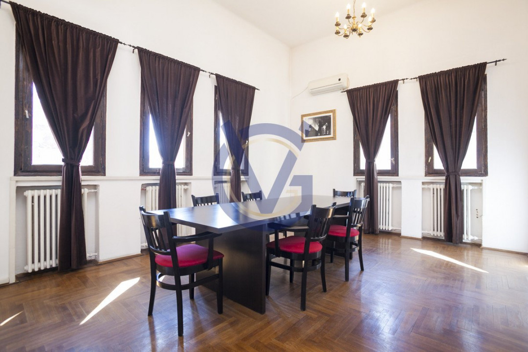 Ocazie unica pentru Investitie: Cladire pentru Birouri-Clinica la Universitate.