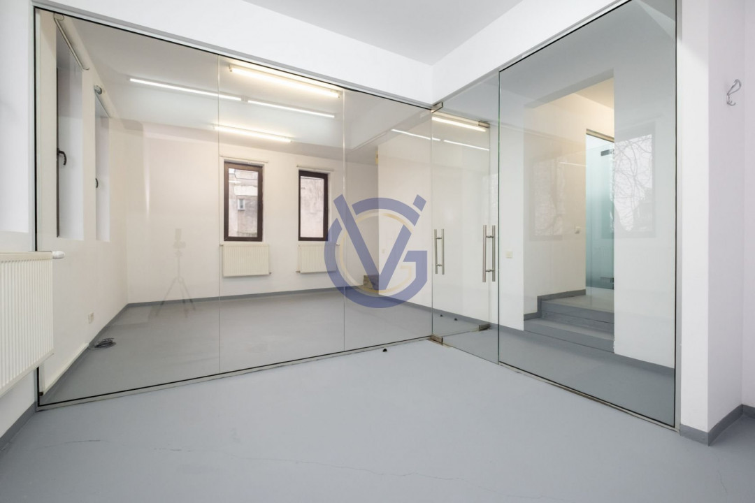 Ocazie unica pentru Investitie: Cladire pentru Birouri-Clinica la Universitate.