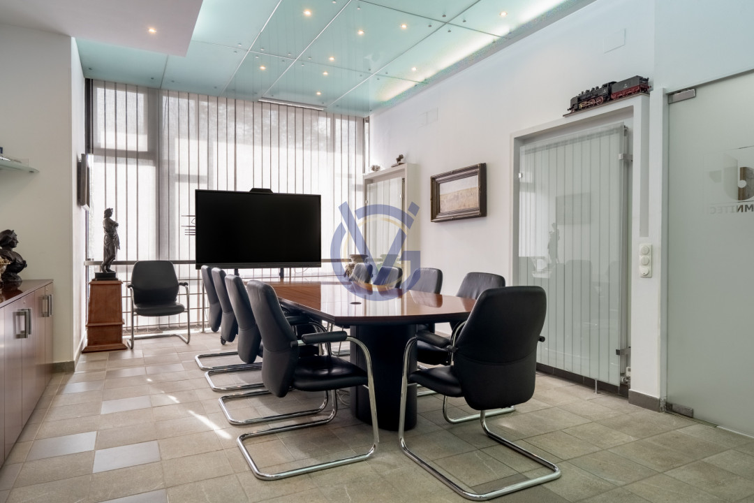 Ocazie rara pt Investitie: Spatii pentru Birouri / Clinica, 1355mp, Bd. Unirii!