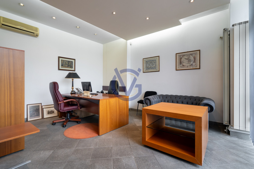 Ocazie rara pt Investitie: Spatii pentru Birouri / Clinica, 1355mp, Bd. Unirii!