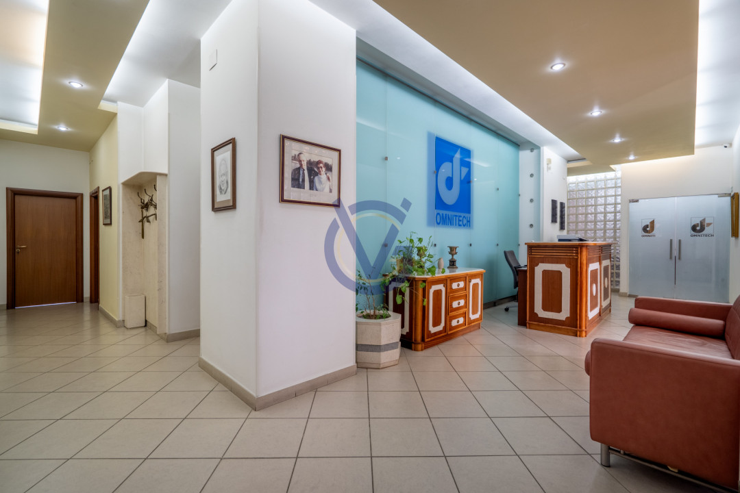 Ocazie rara pt Investitie: Spatii pentru Birouri / Clinica, 1355mp, Bd. Unirii!